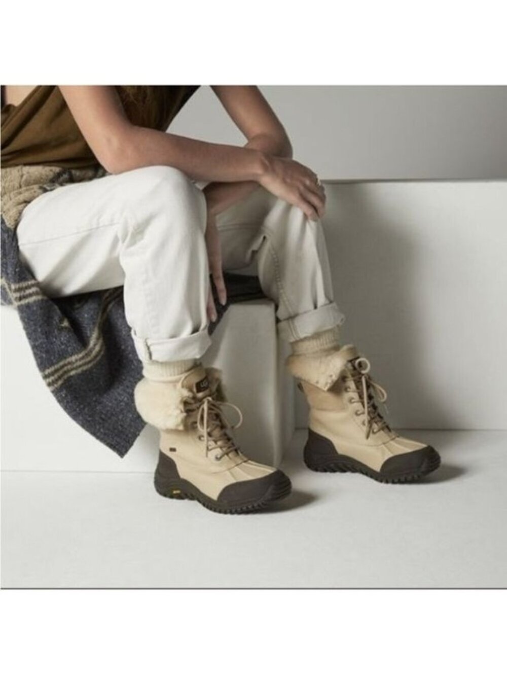 UGG Adirondack Boot ll Womens 6.5 Vibram Lace Up Winter Boots Gray